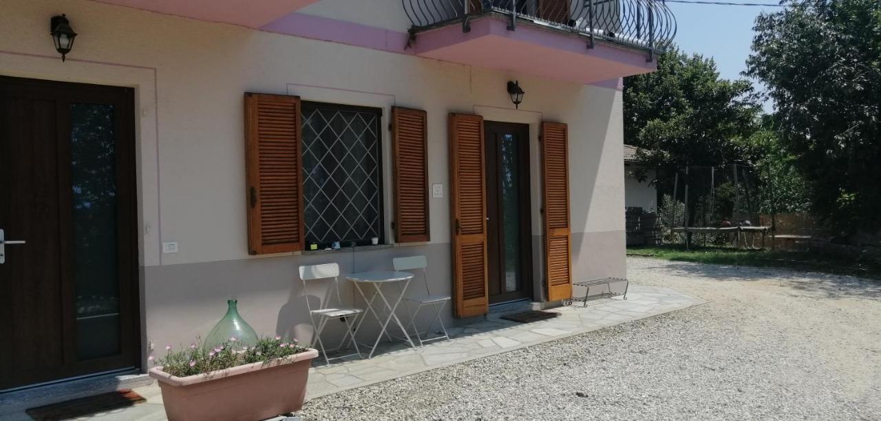 La Casa Rosa Apartment Piobesi d'Alba Luaran gambar