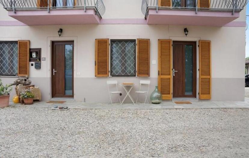 La Casa Rosa Apartment Piobesi d'Alba Luaran gambar